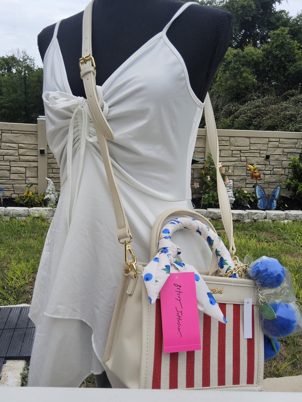 NWT Betsey Johnson Red & Cream Striped Satchel with Blue Pom Charm - Picture 4 of 6
